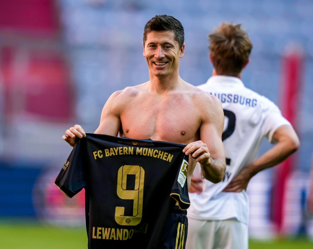 Is Robert Lewandowski Related To Hitler