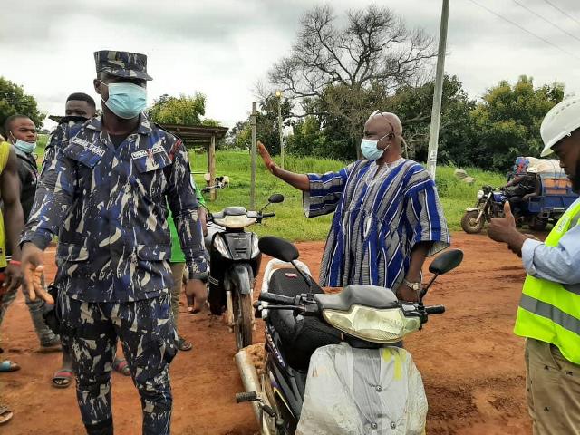 Young people from Sandema block the road minister's convoy to register their discontent