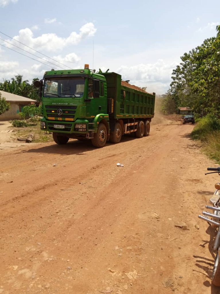 Bibiani-Anhwiaso-Bekwai roads to get a facelift as contractor starts work in the constituency