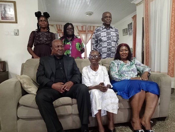 Mahama visits veteran actress Grace Nortey