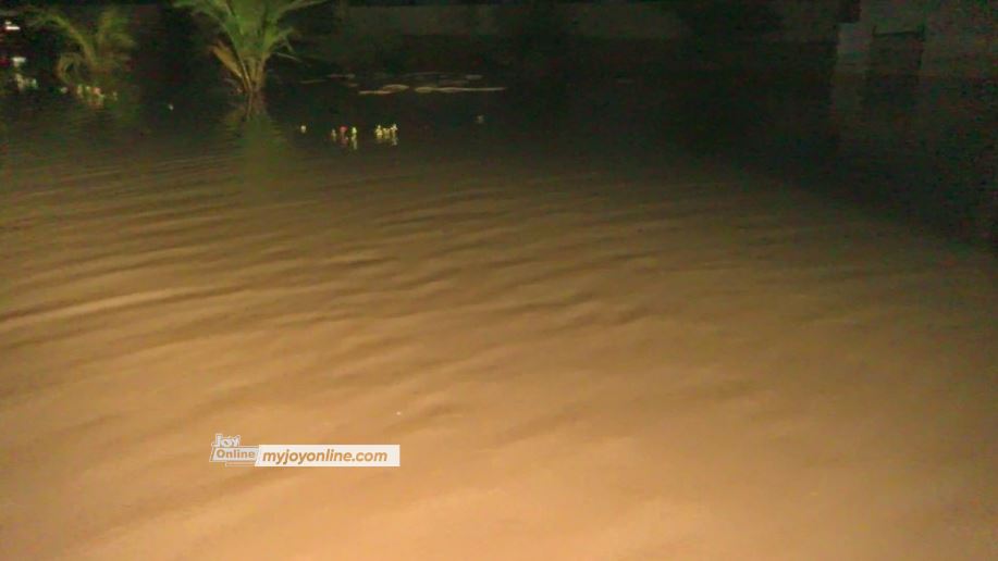 Residents of Ashalaja sleep in kiosks as their homes remain flooded