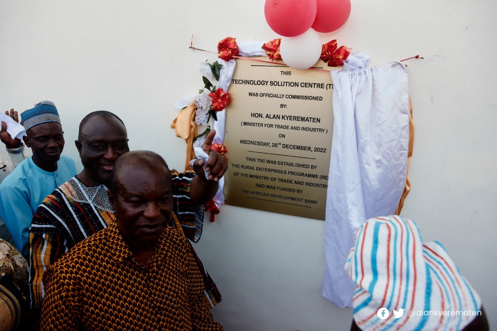 1D1F: Alan Kyerematen commissions Rice Processing Factory in Savelugu