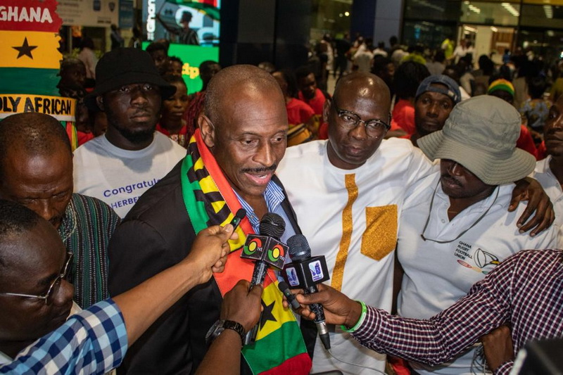 Herbert Mensah Receives Rousing Welcome After Rugby Africa Election Win ...