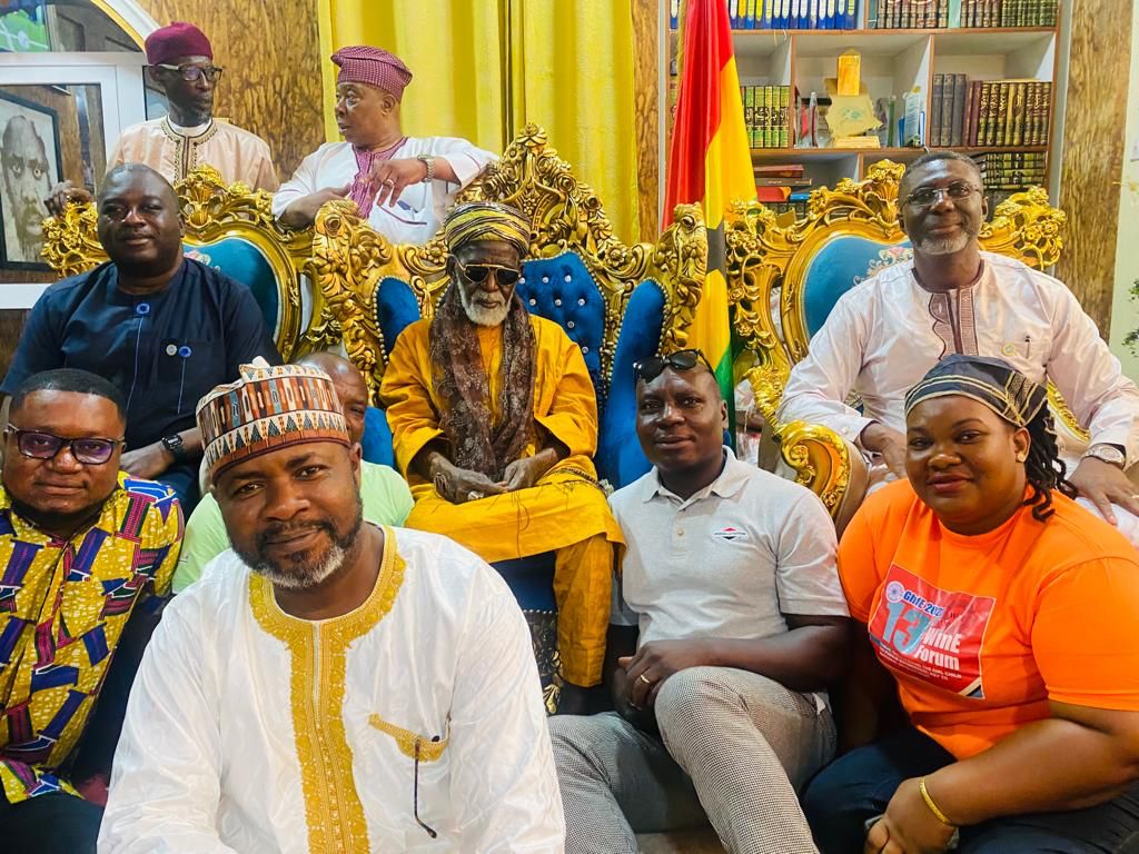 GhIE pays courtesy call on National Chief Imam; donates towards Eid-Ul-Fitr