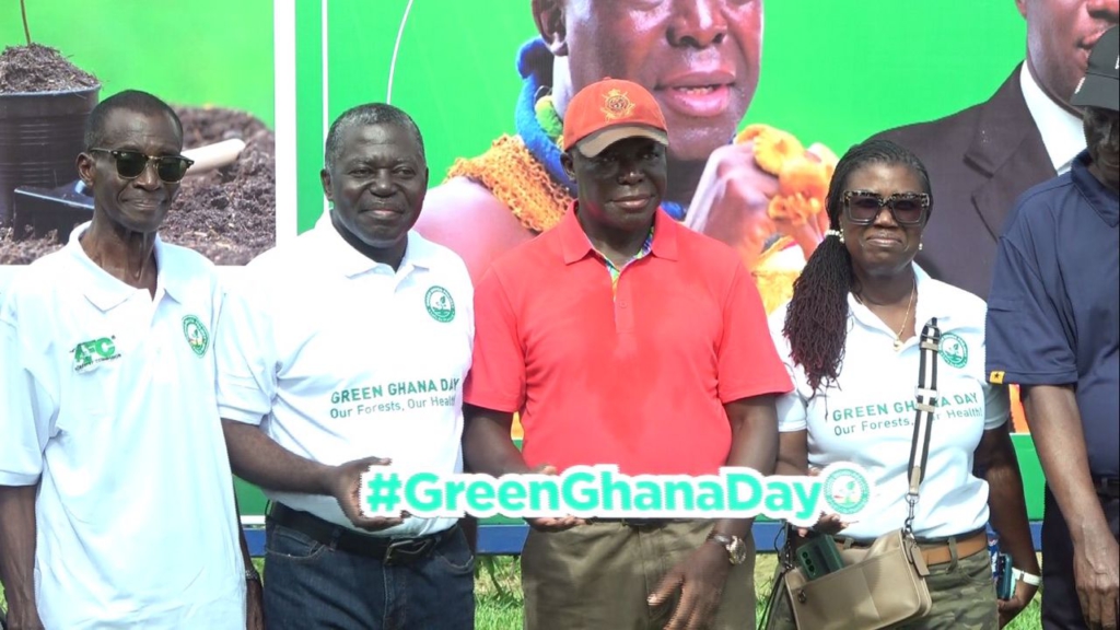 Asantehene leads tree planting in Kumasi as part of Green Ghana Day initiative 