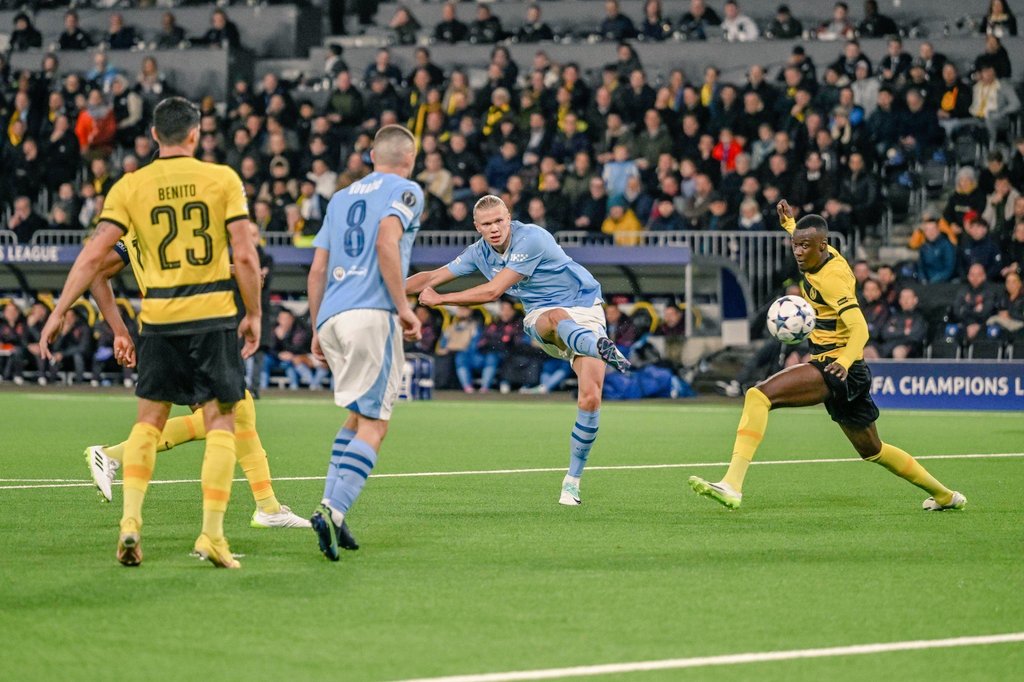 Young Boys 1-3 Manchester City: Erling Haaland double helps keep Citizens  perfect in UEFA Champions League - Eurosport