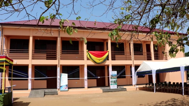 6 unit classroom block for Anloga Avete DA Basic School sponsored